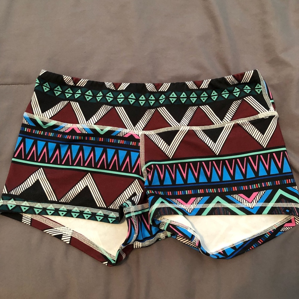 Fleo Tribe Vibes. Not sold anymore. Size M